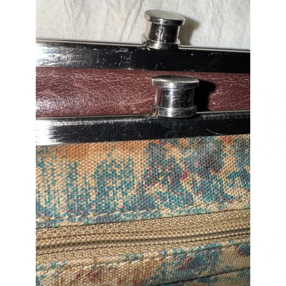 Hobo international double kiss lock brown leather Lauren‎ clutch purse
